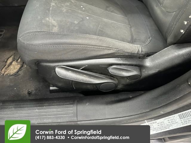 Used 2016 Chrysler 200 LX image 12