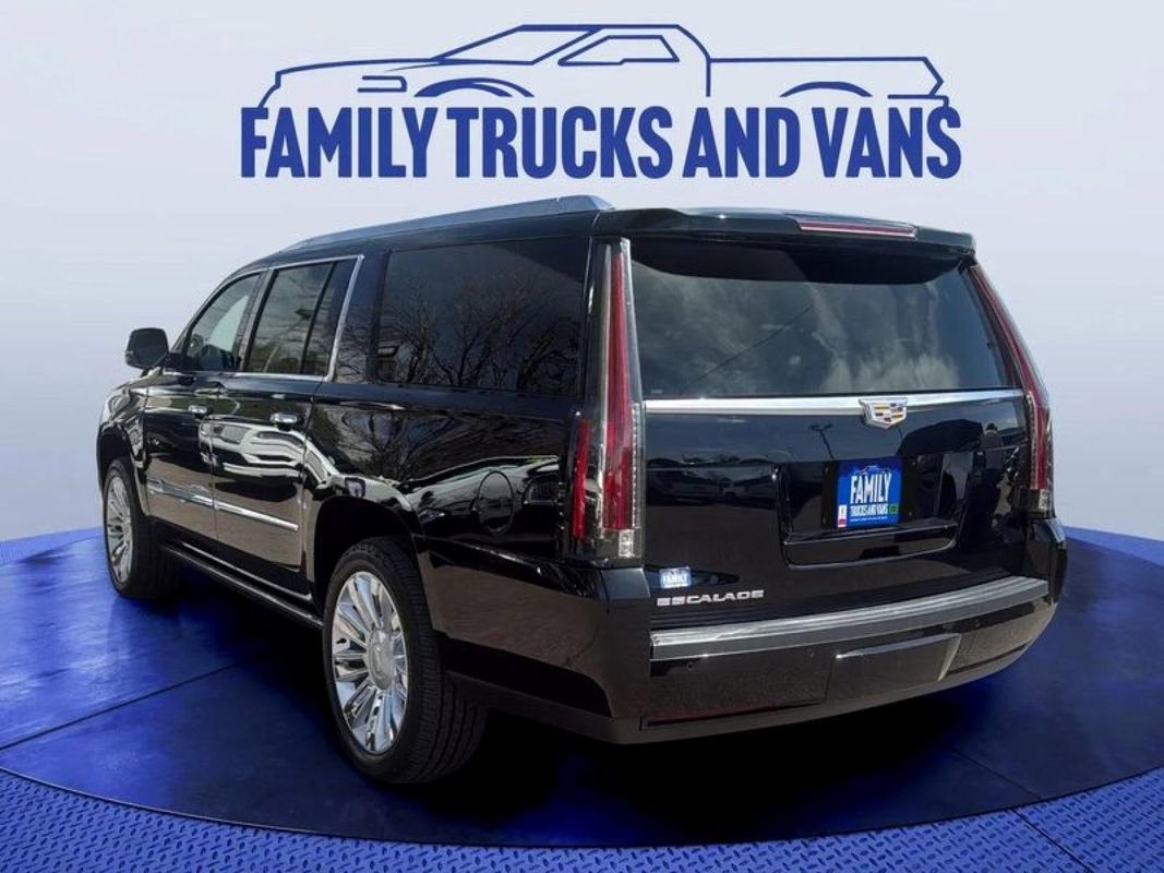 Used 2018 Cadillac Escalade ESV Platinum image 3