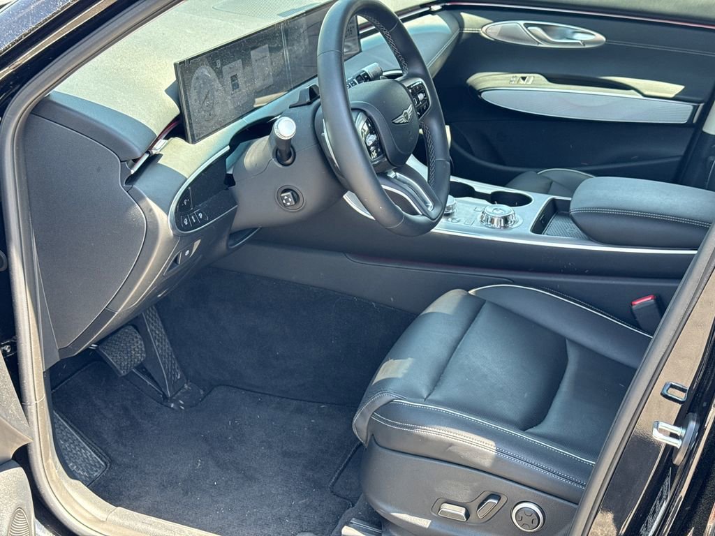 Used 2026 Genesis GV70 2.5T Advanced AWD/4WD image 9