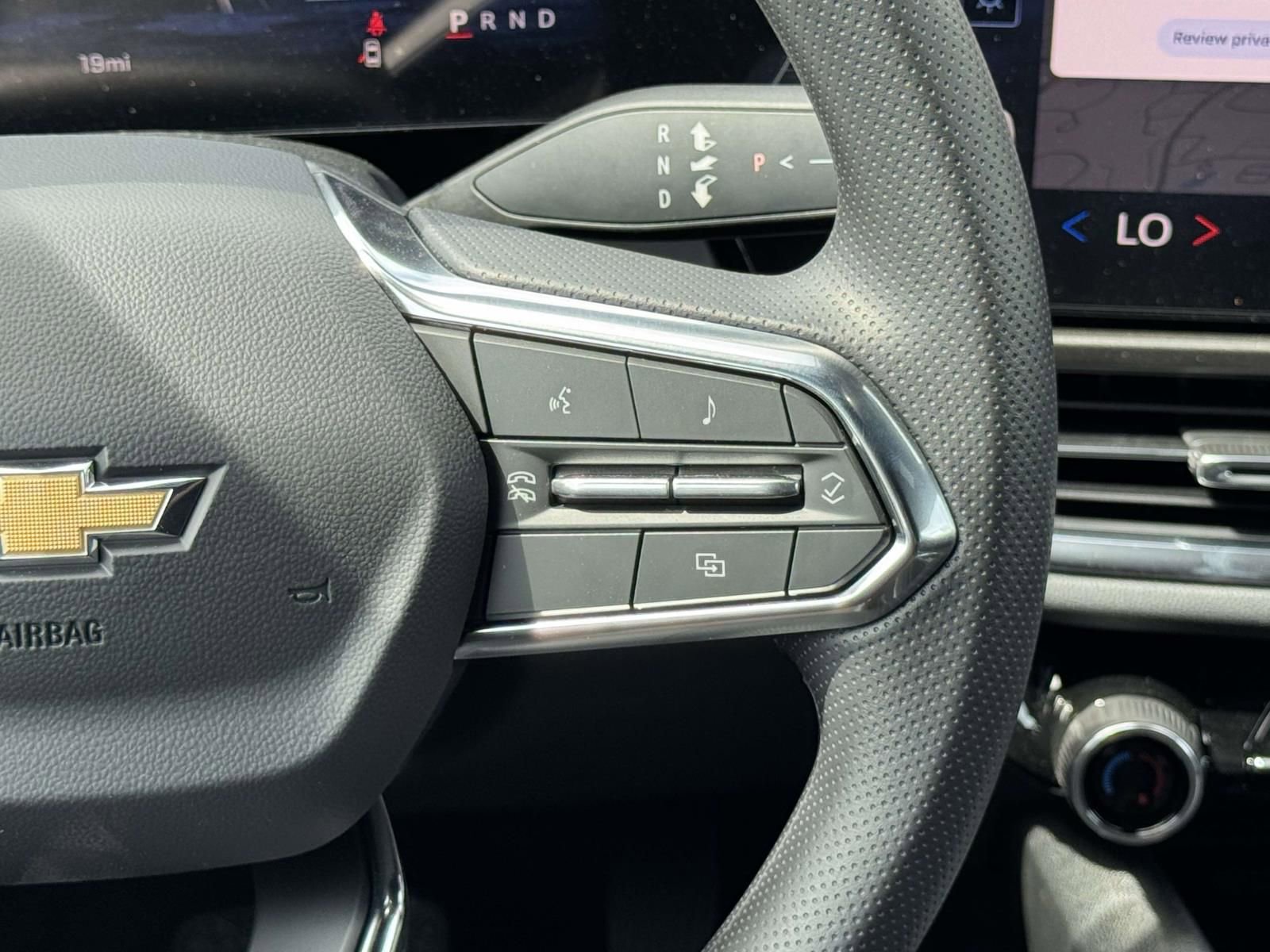 New 2026 Chevrolet Equinox EV LT image 17