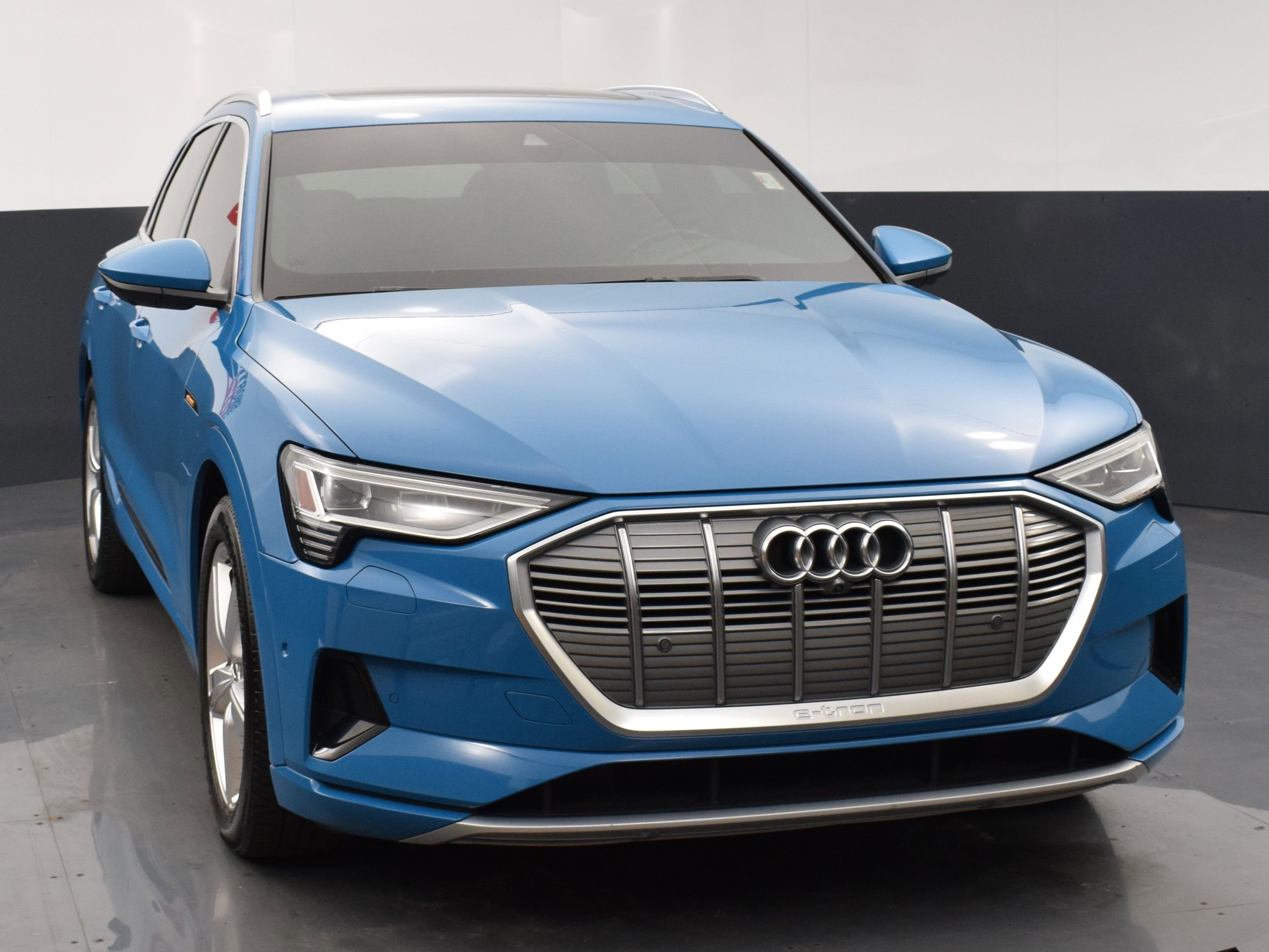 Used 2019 Audi e-tron Premium Plus AWD/4WD image 7
