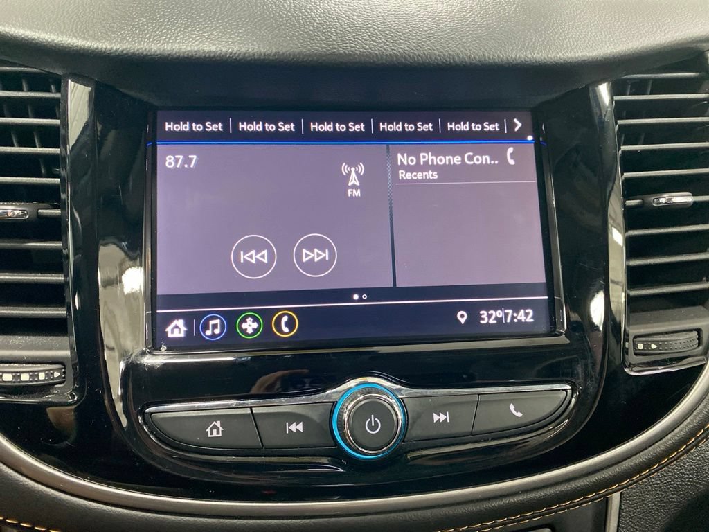 Used 2021 Chevrolet Trax LT w/ LT Convenience Package AWD/4WD image 37