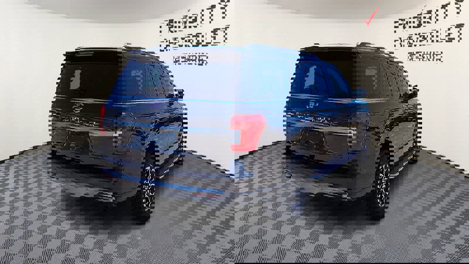 Used 2023 Ford Expedition XLT image 8