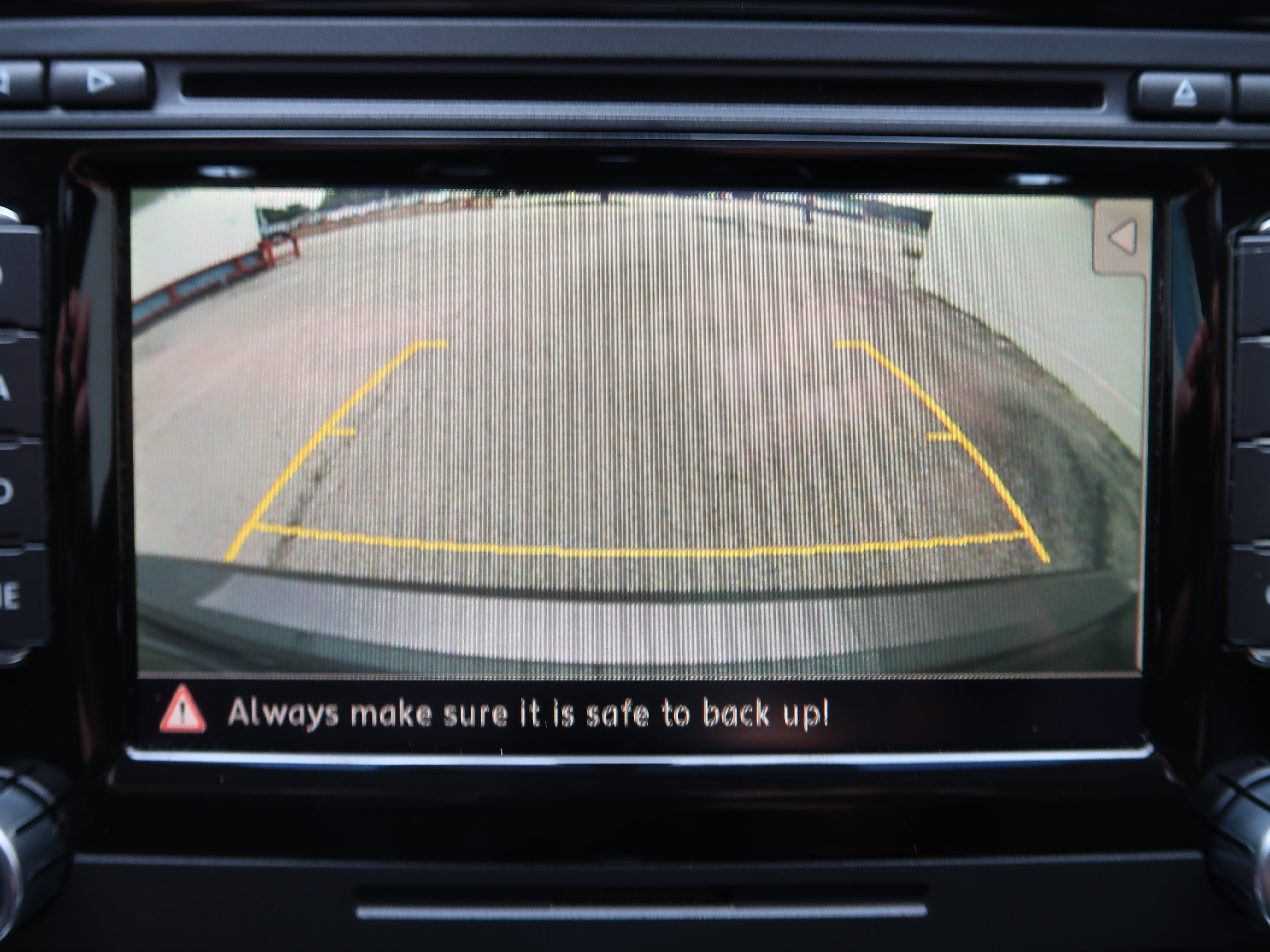 Used 2014 Volkswagen Passat TDI SEL Premium FWD image 18