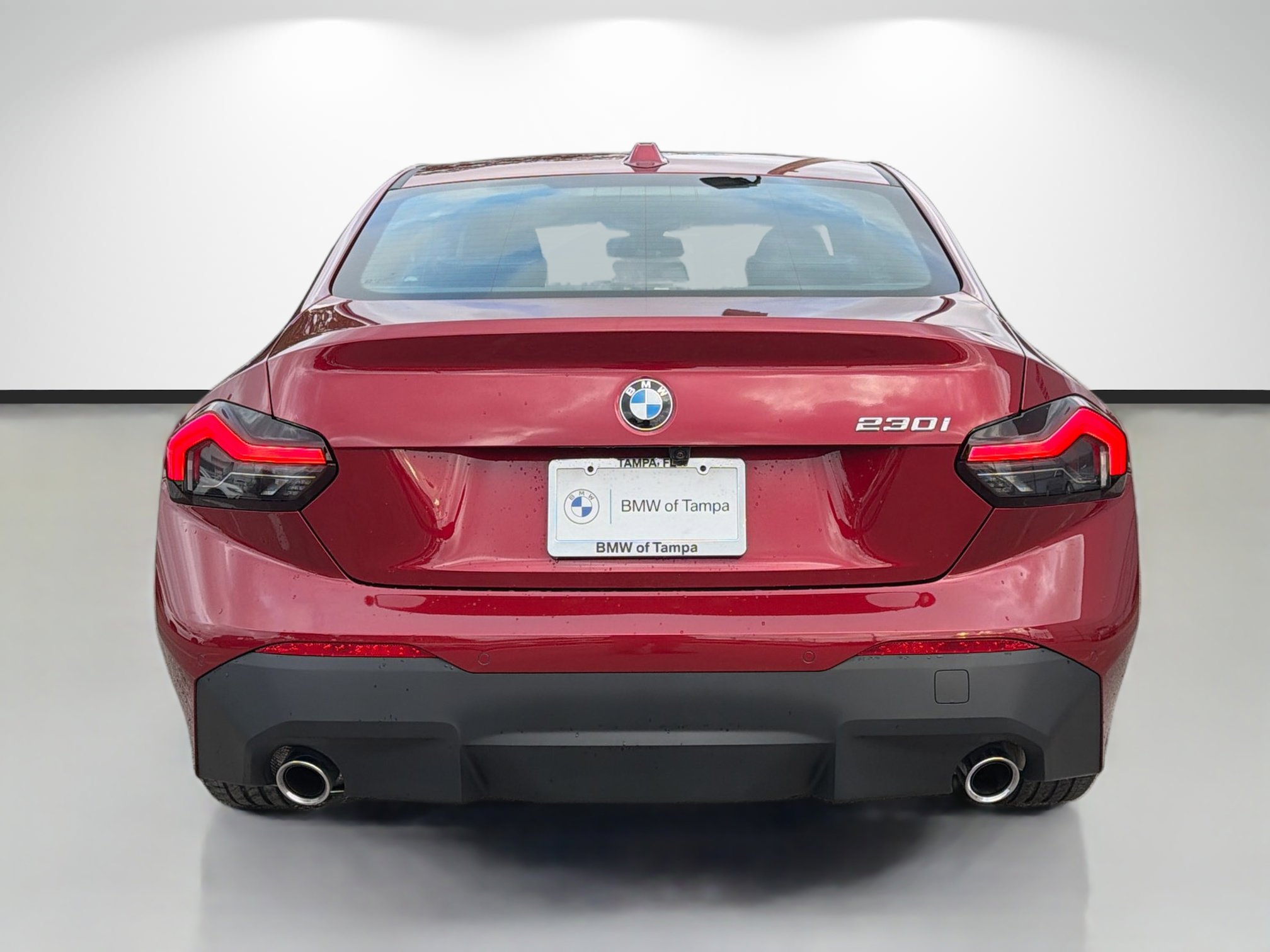 Used 2025 BMW 230i Coupe w/ M Sport Package image 4