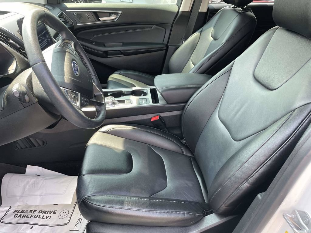 Used 2022 Ford Edge Titanium AWD/4WD image 13