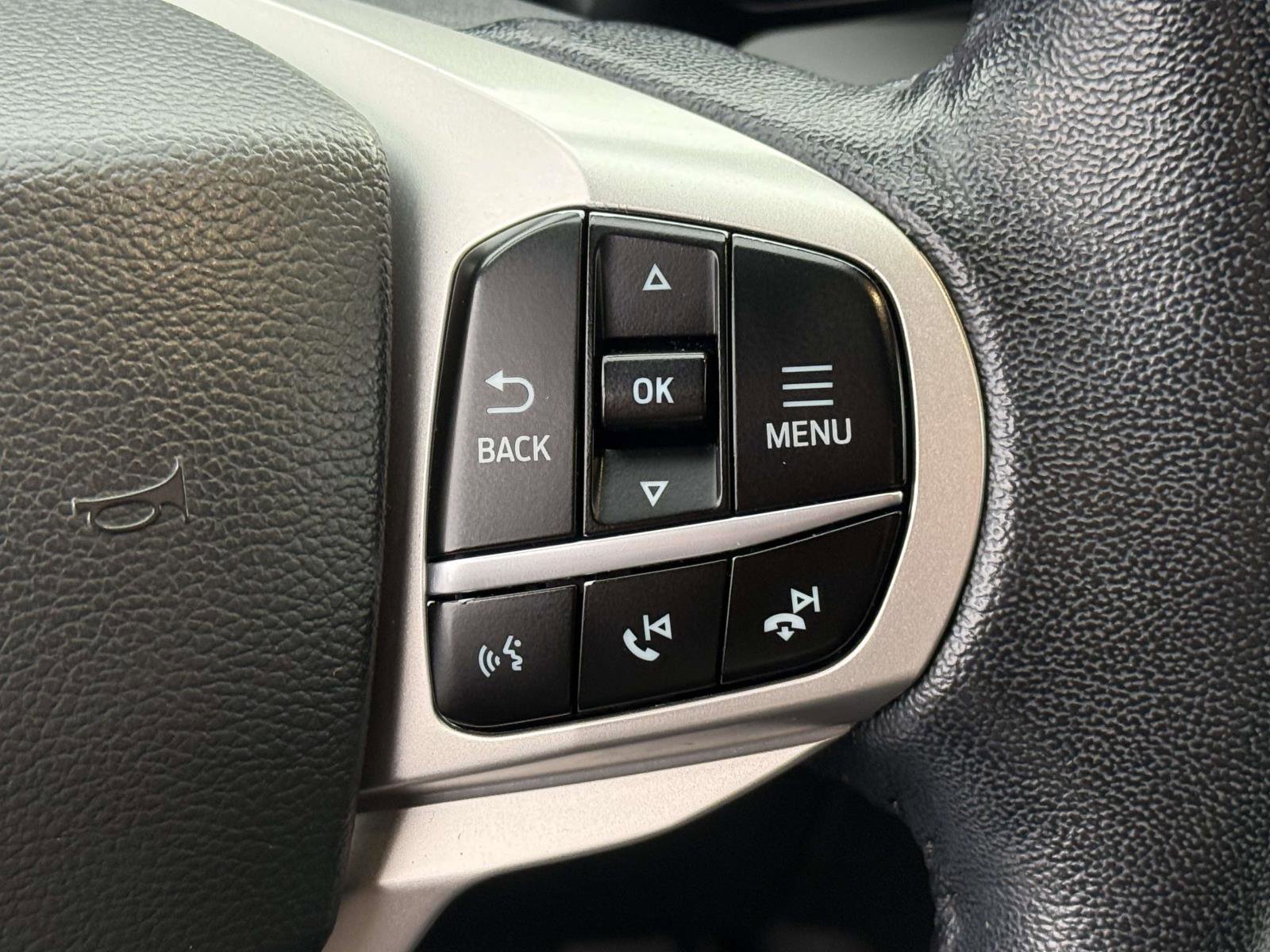 Used 2022 Ford Explorer XLT image 20