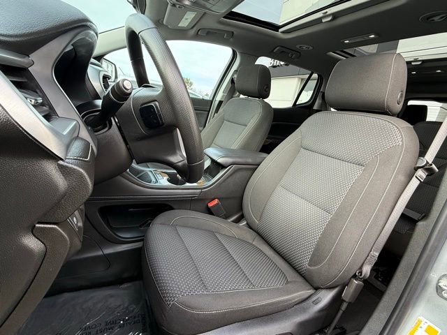 Used 2023 GMC Acadia SLE w/ Driver Convenience Package image 16