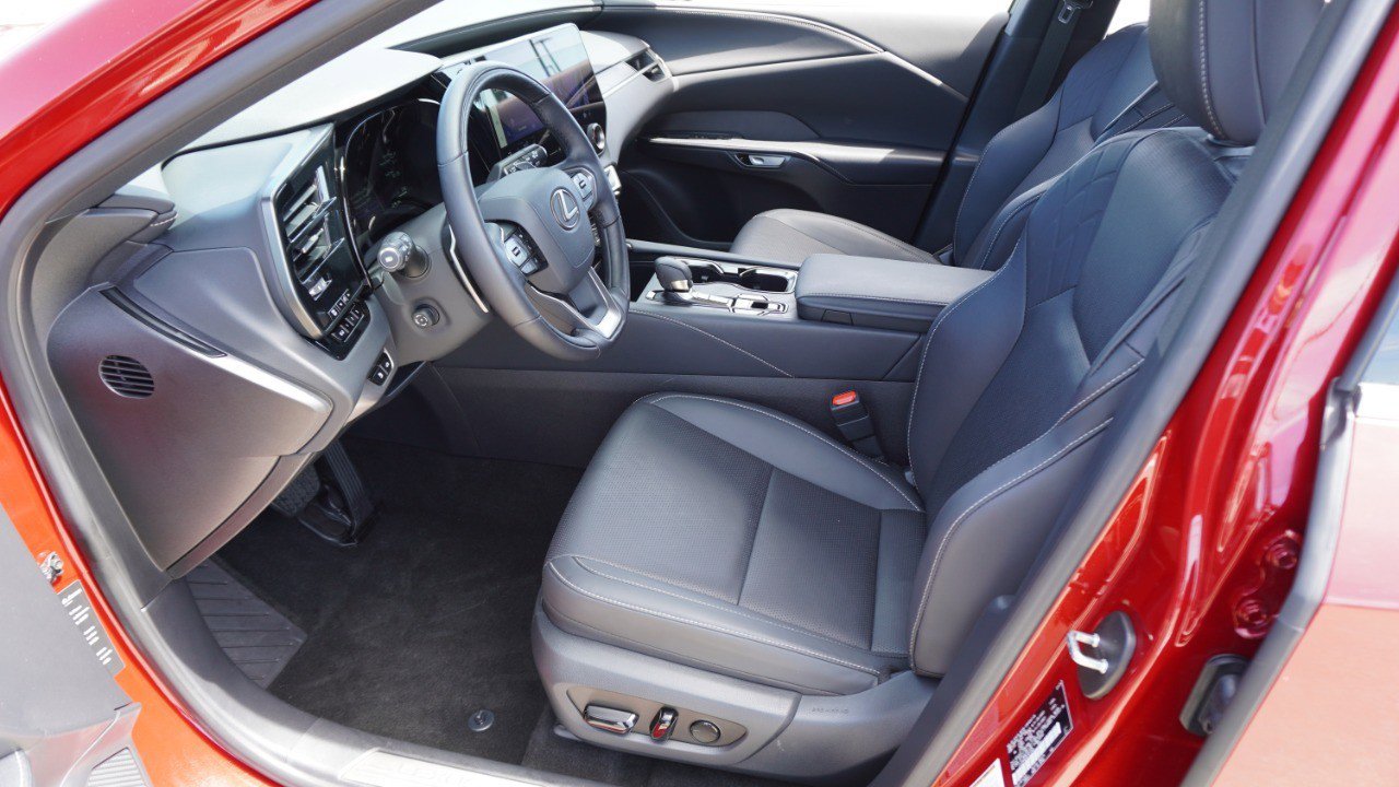 Certified 2025 Lexus RX 350 Premium Plus image 13