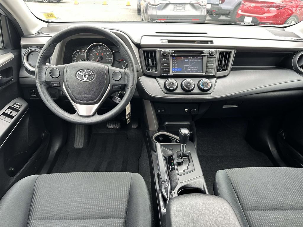 Used 2016 Toyota RAV4 LE image 11