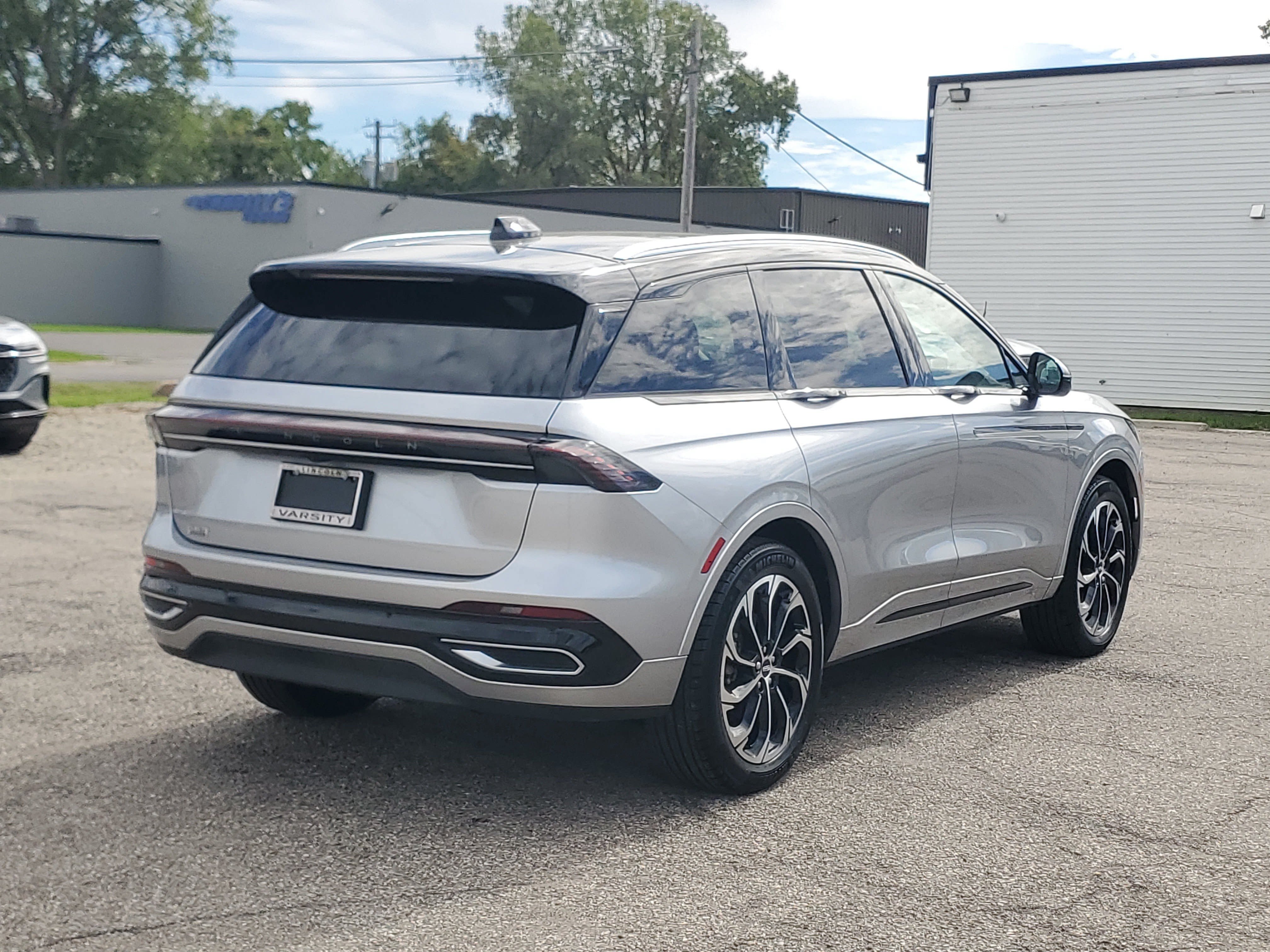 Certified 2025 Lincoln Nautilus Reserve AWD/4WD image 6