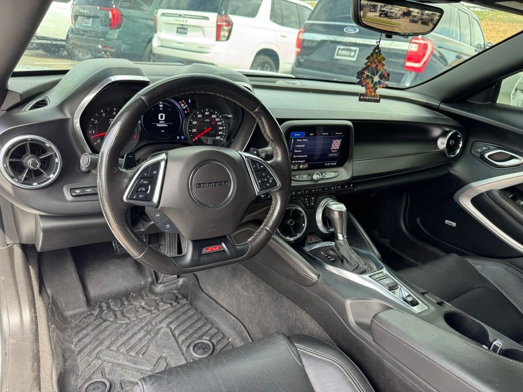 Used 2020 Chevrolet Camaro SS RWD image 3