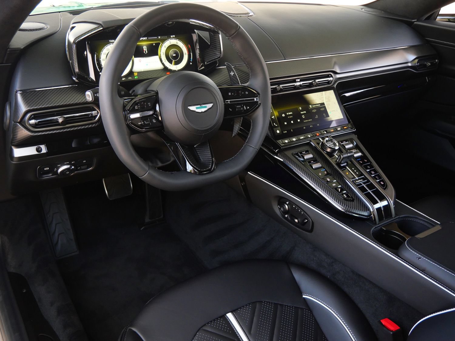 New 2026 Aston Martin V8 Vantage S RWD image 3