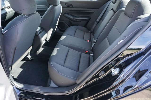 Used 2024 Nissan Altima 2.5 SV FWD image 13