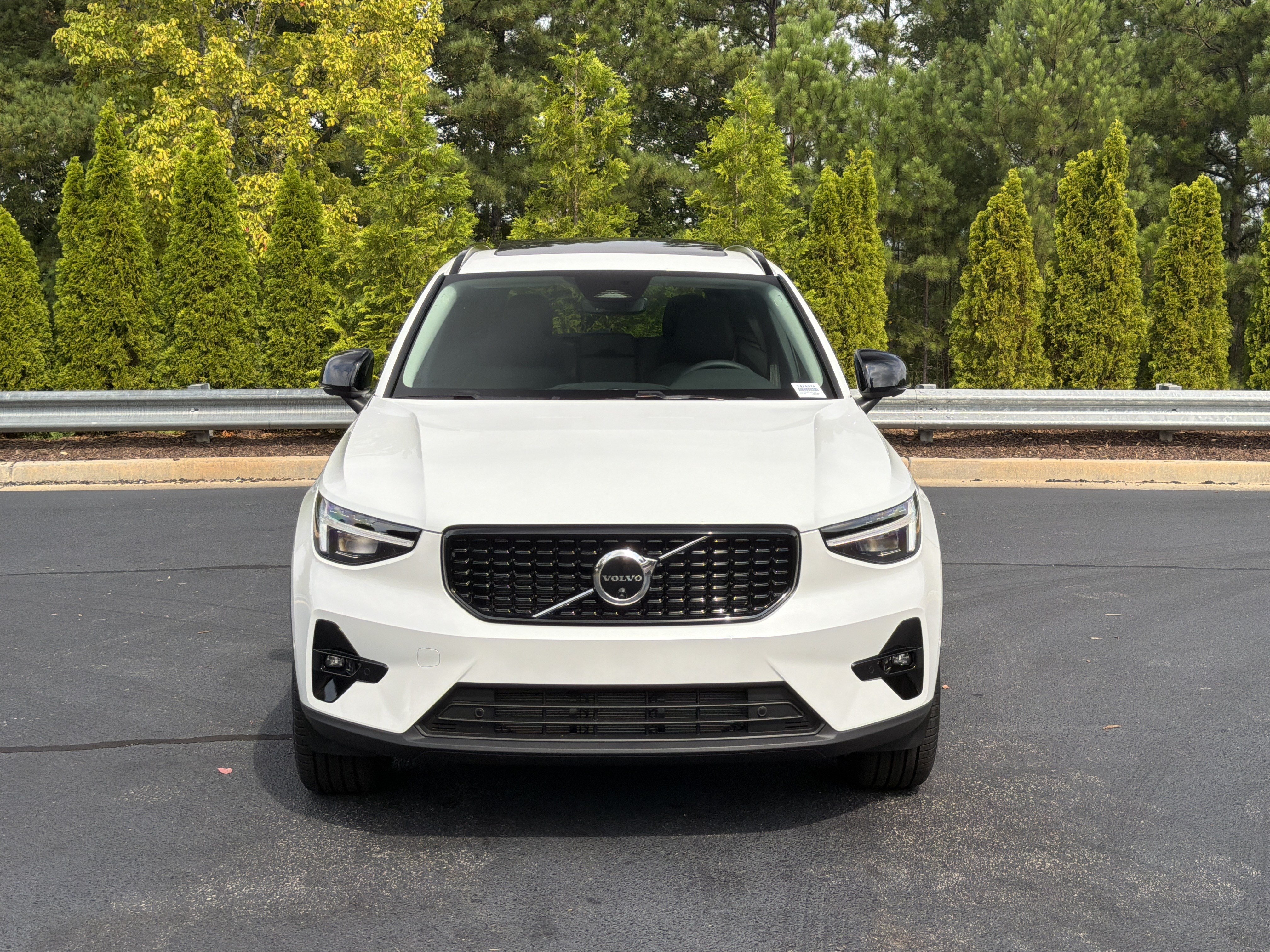 Used 2026 Volvo XC40 B5 Ultra w/ Protection Package Premier AWD/4WD image 13