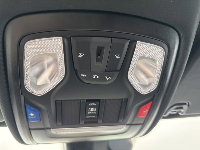 New 2026 RAM 1500 Express AWD/4WD image 32