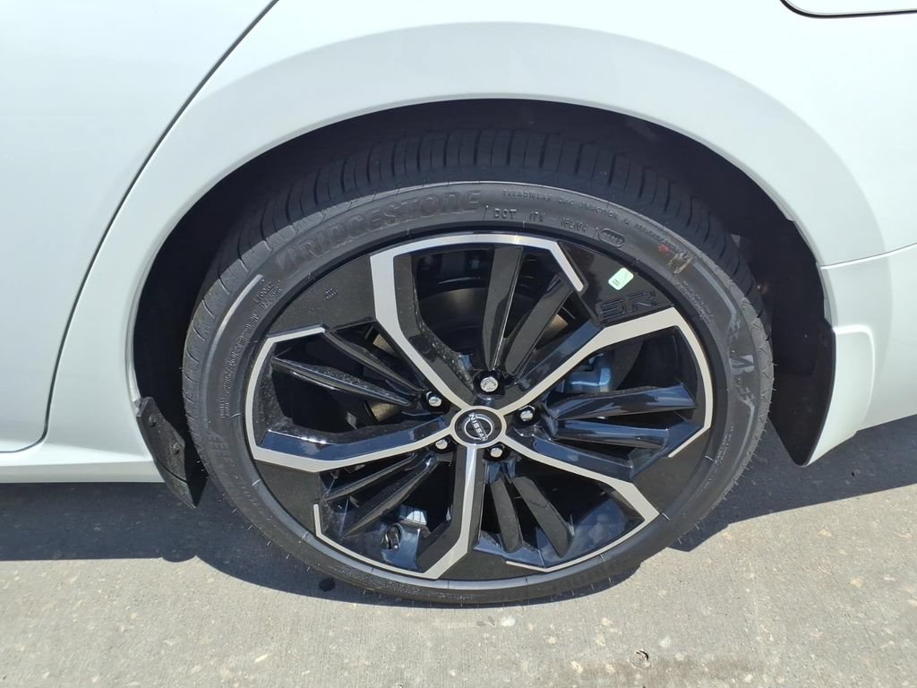 New 2026 Nissan Altima 2.5 SR w/ SR Premium Package FWD image 13