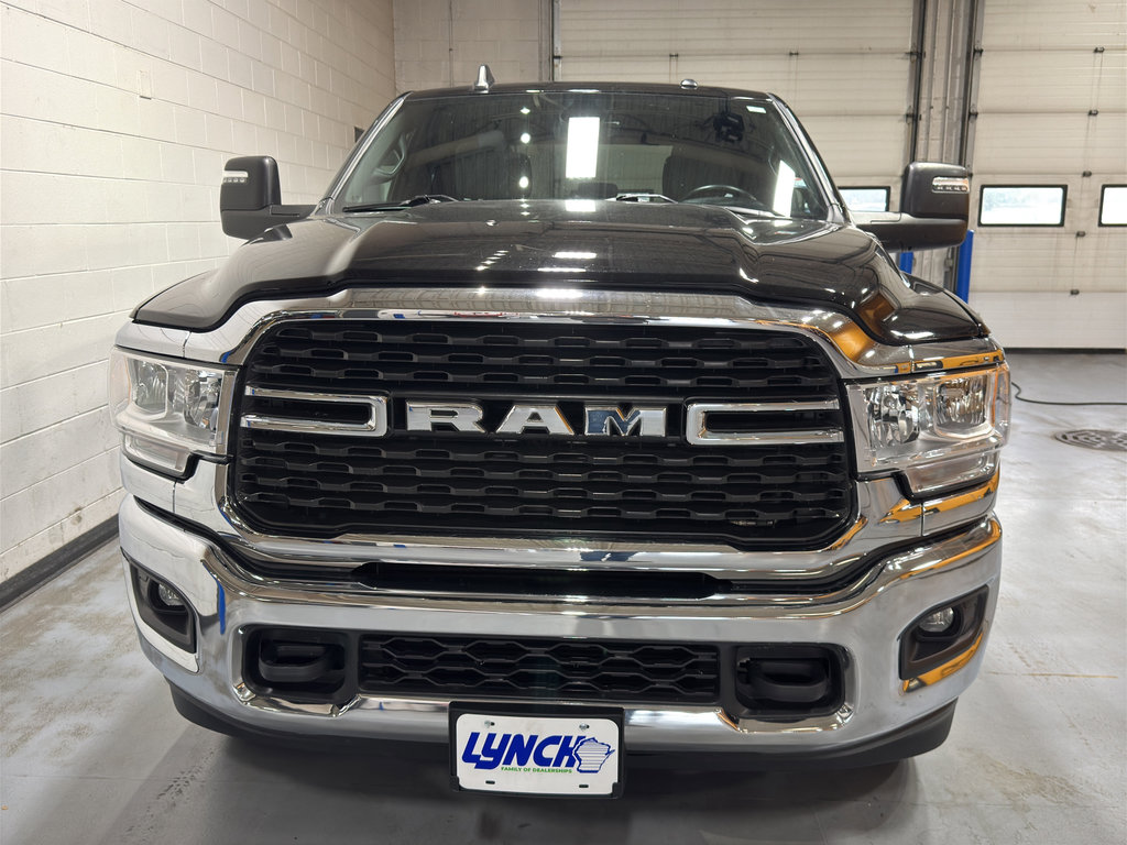 Used 2024 RAM 3500 Big Horn image 8