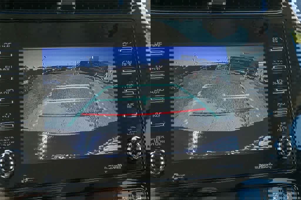 Used 2022 Toyota Prius XLE image 20