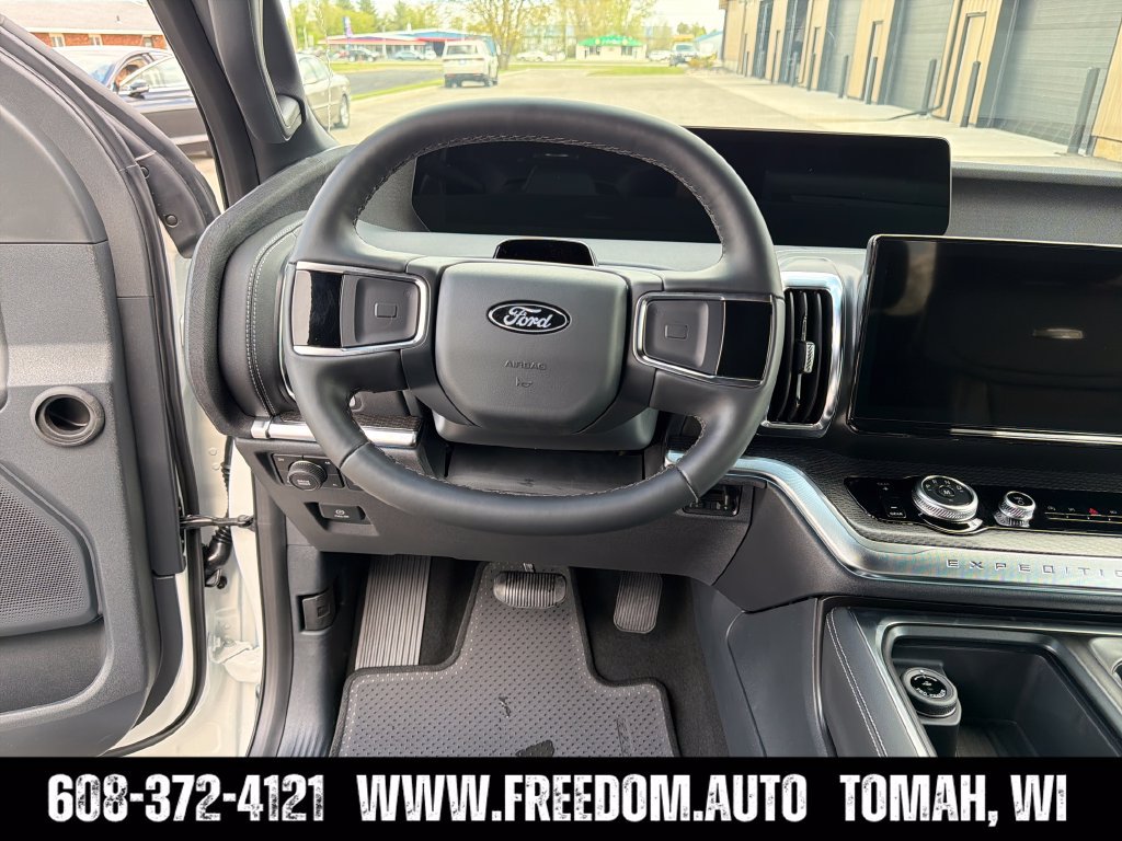New 2026 Ford Expedition Max Platinum w/ Stealth Appearance Package AWD/4WD image 13