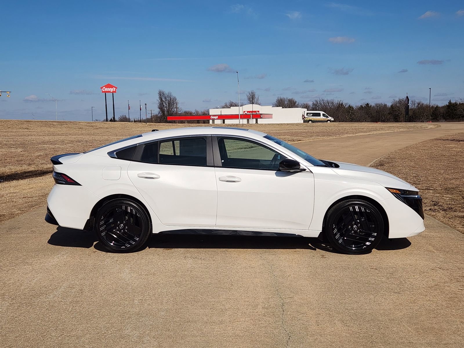 New 2026 Nissan Sentra SR image 7
