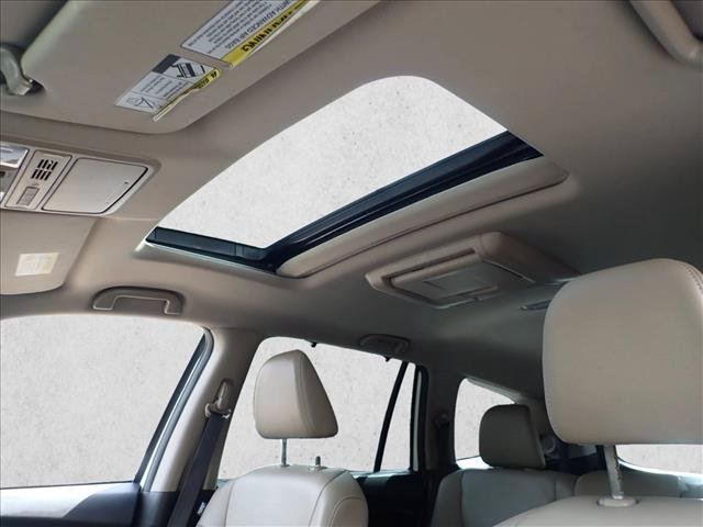Used 2016 Honda Pilot Touring image 14