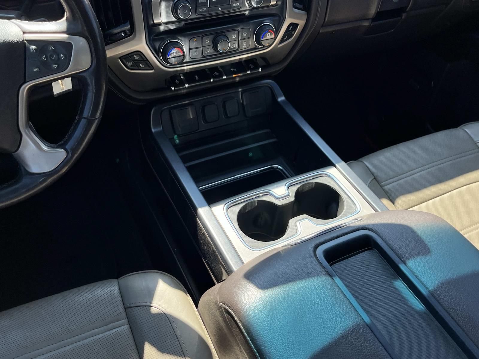 Used 2015 GMC Sierra 1500 Denali AWD/4WD image 14