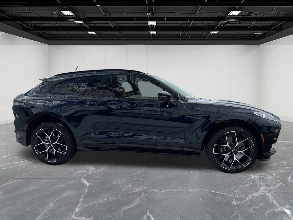 New 2026 Aston Martin DBX 707 image 11