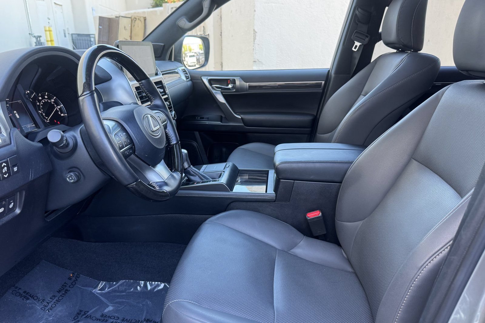 Used 2023 Lexus GX 460 Premium w/ Premium Package AWD/4WD image 10