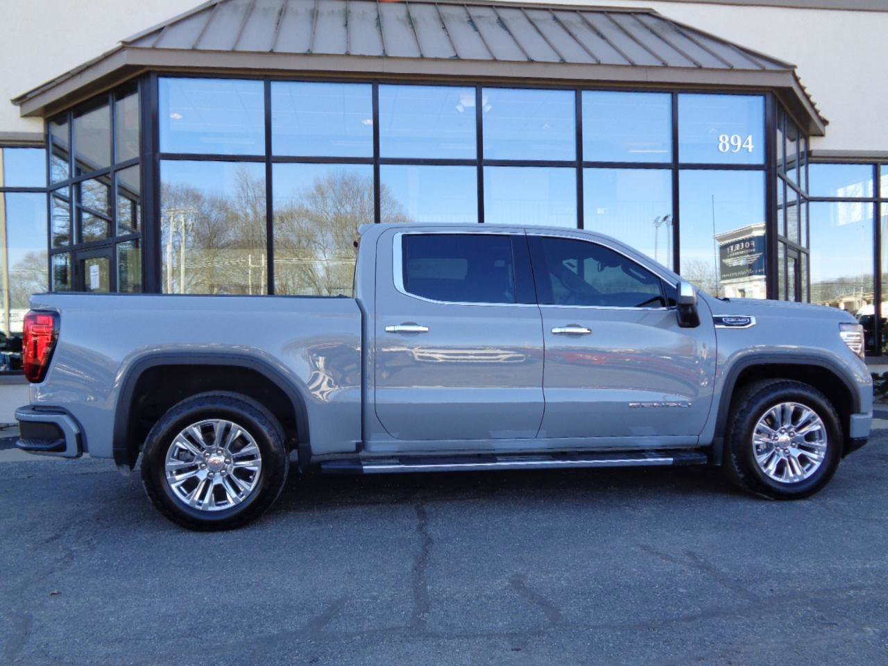 Used 2024 GMC Sierra 1500 Denali image 4