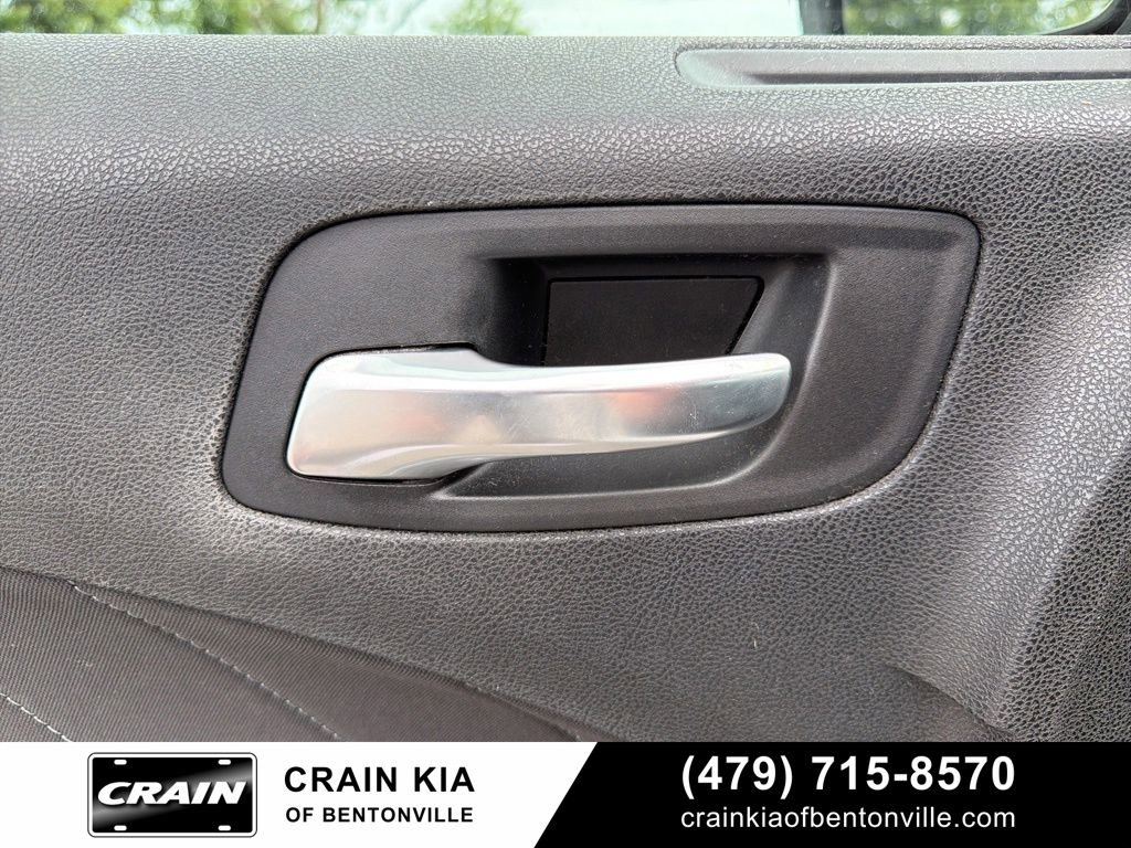 Used 2019 Dodge Charger SXT RWD image 14