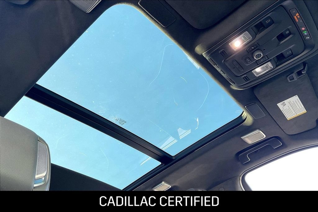 Certified 2024 Cadillac Escalade ESV V w/ Heavy-Duty Trailer Package AWD/4WD image 13