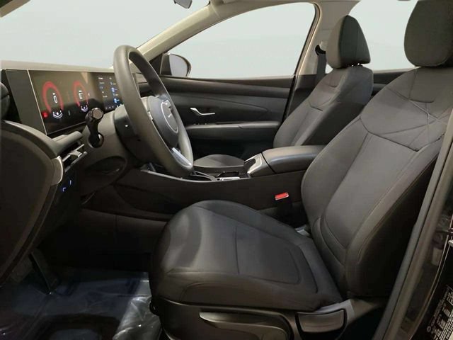 Used 2026 Hyundai Tucson SE FWD image 19