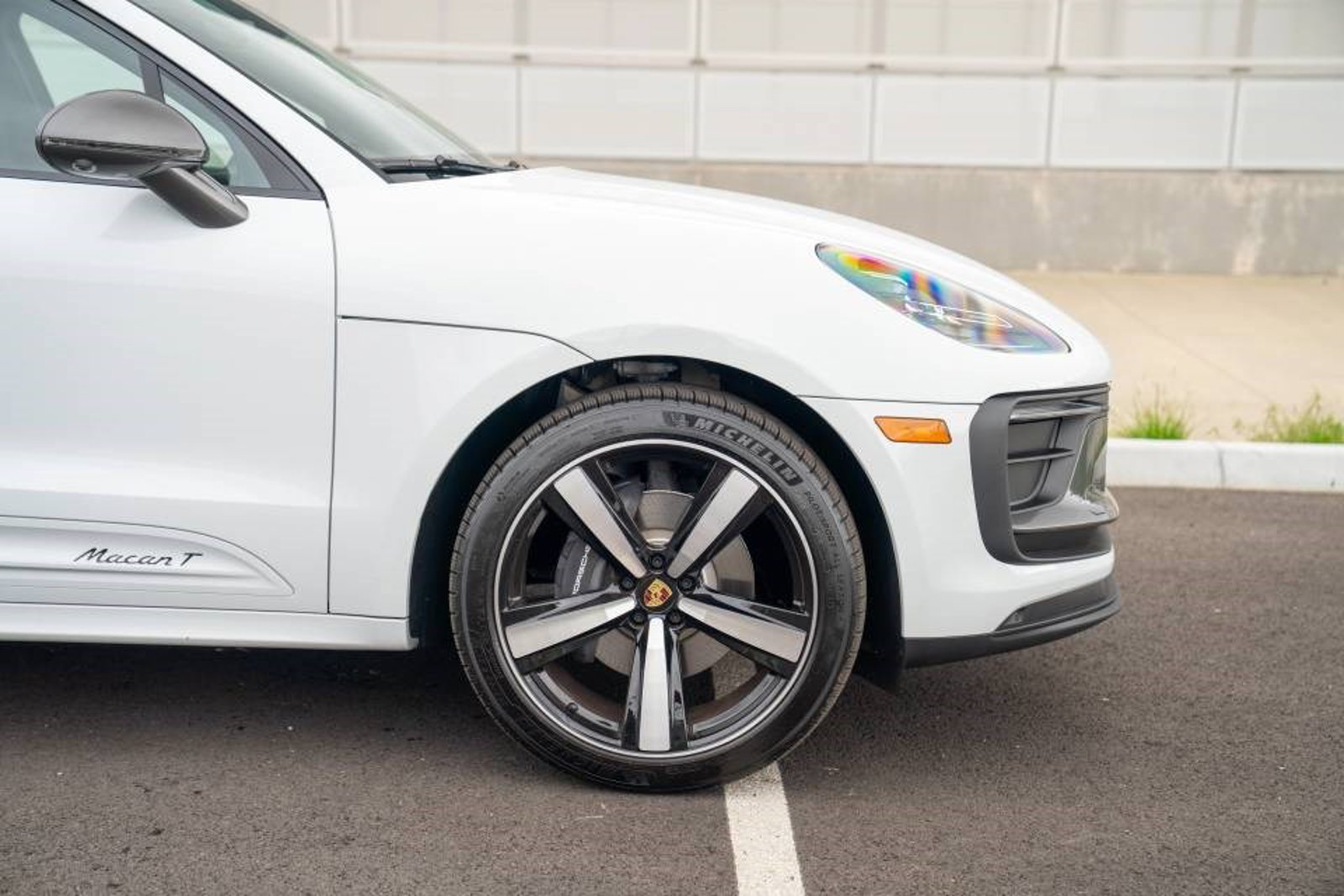 New 2026 Porsche Macan Turbo AWD/4WD image 9