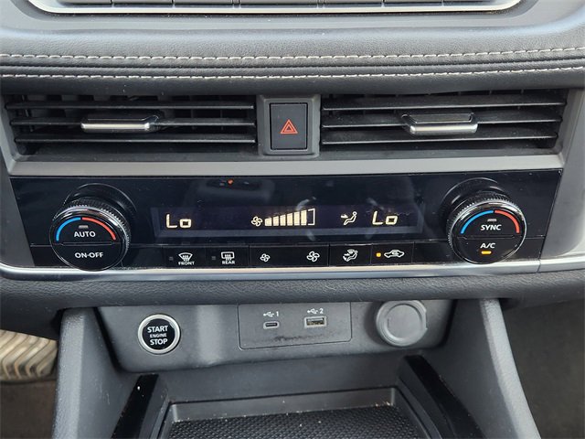 Used 2023 Nissan Rogue SV image 20