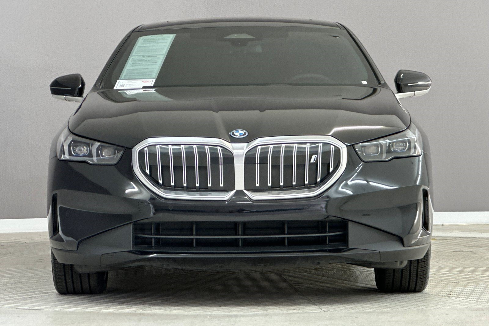 Certified 2024 BMW i5 eDrive40i w/ Convenience Package RWD image 5