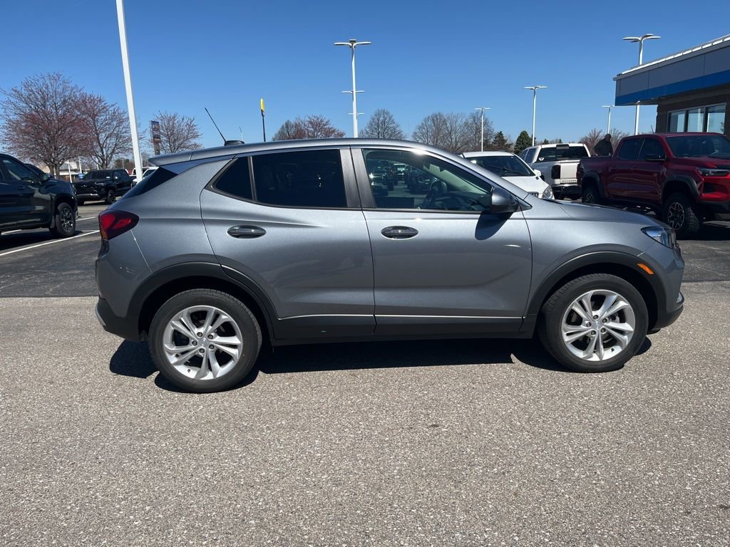 Used 2022 Buick Encore GX Preferred w/ Cold Weather Comfort Package image 11