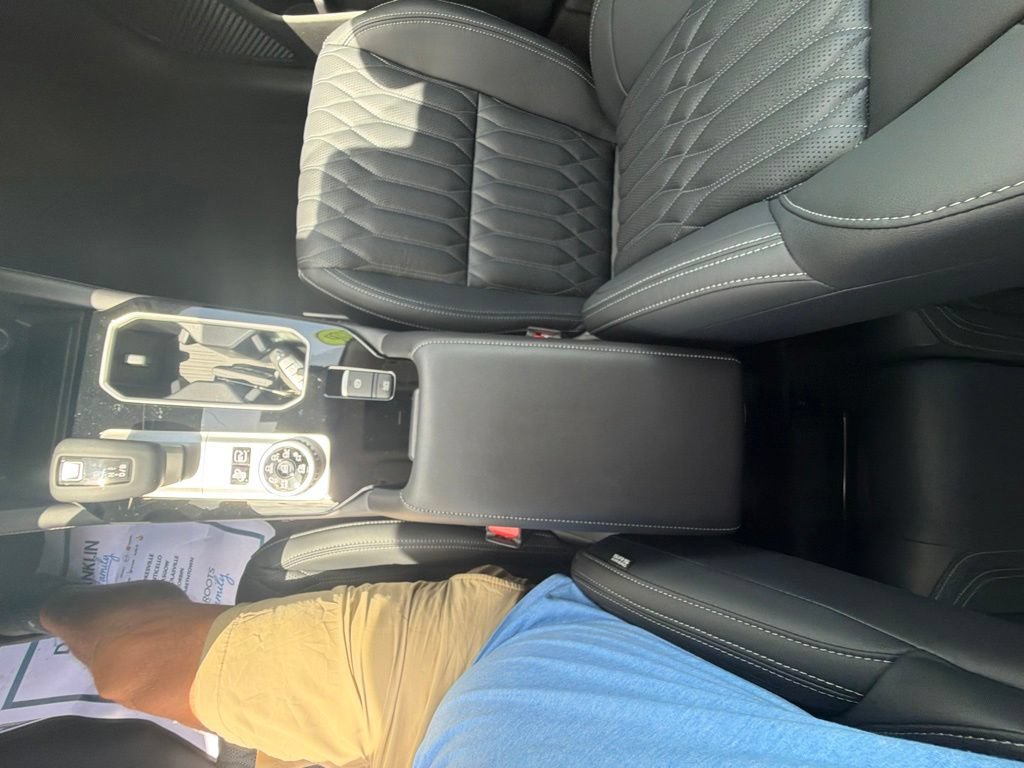 New 2026 Mitsubishi Outlander SEL AWD/4WD image 18