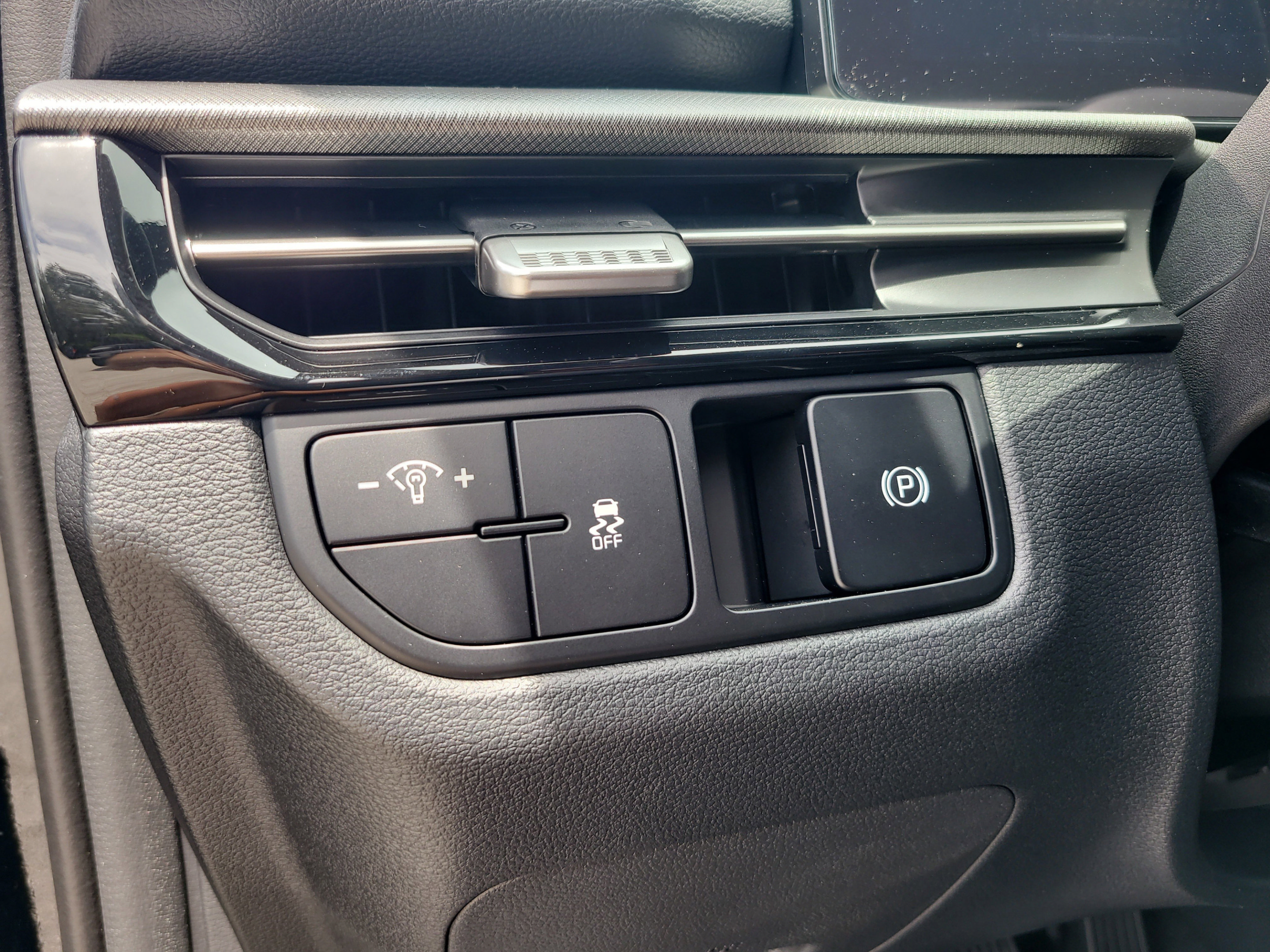 New 2026 Kia Sportage LX AWD/4WD image 11