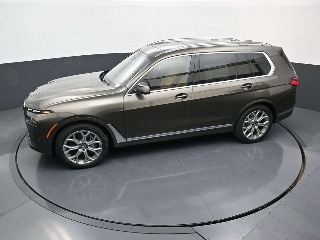 New 2025 BMW X7 xDrive40i image 43
