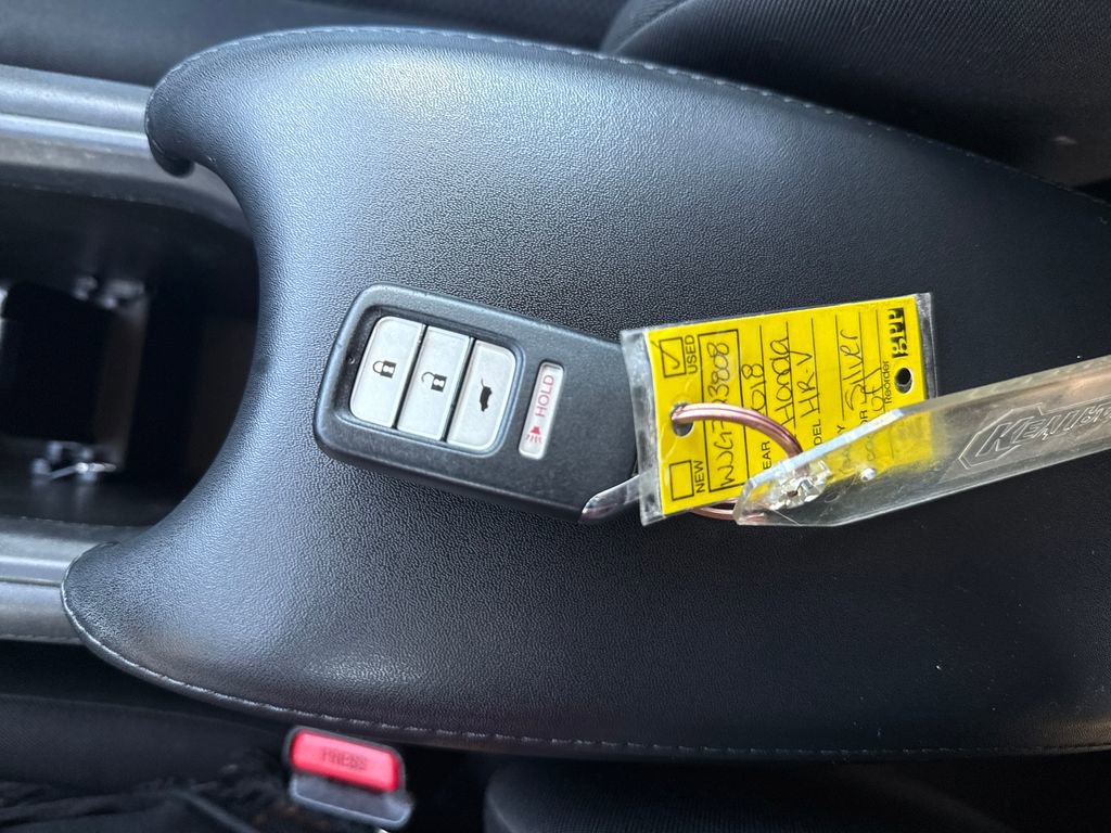 Used 2018 Honda HR-V EX image 35