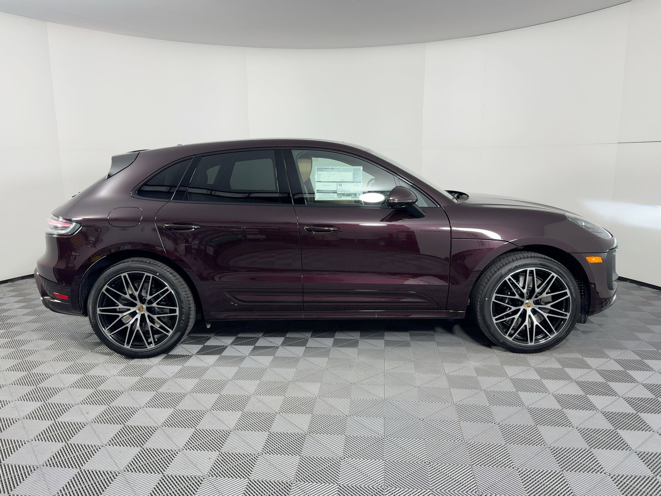 New 2026 Porsche Macan GTS AWD/4WD image 8