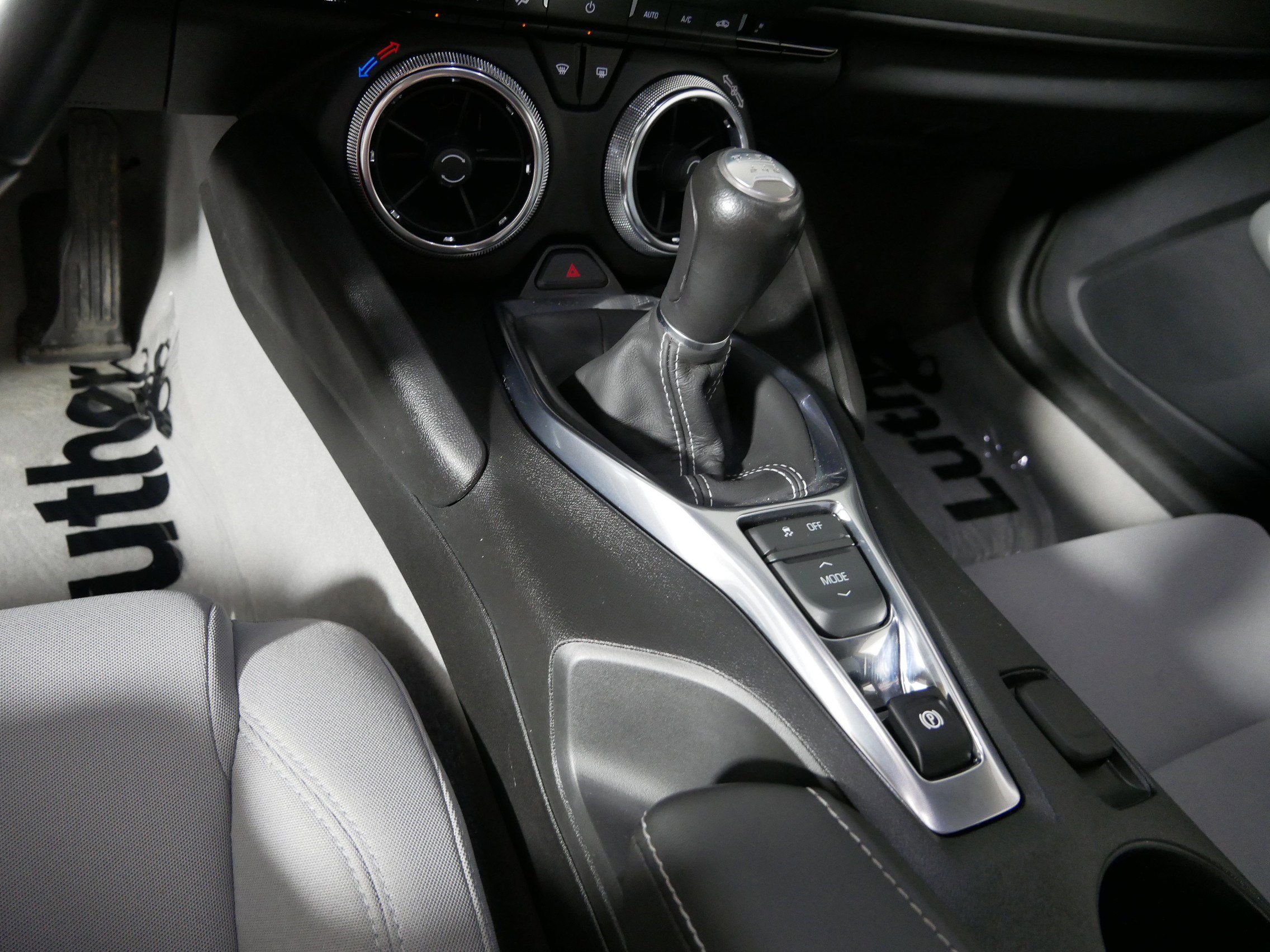 Used 2023 Chevrolet Camaro LT image 24