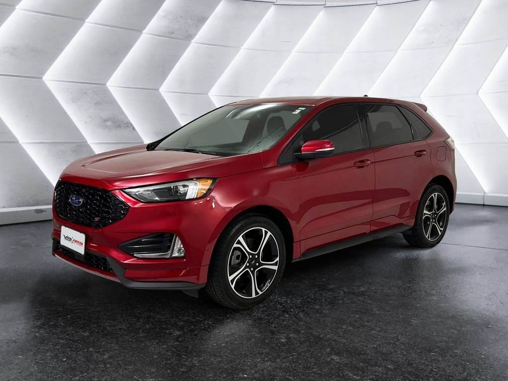 Used 2023 Ford Edge ST image 3