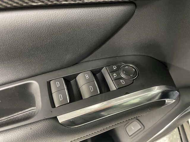 Used 2025 Chevrolet Traverse High Country AWD/4WD image 13