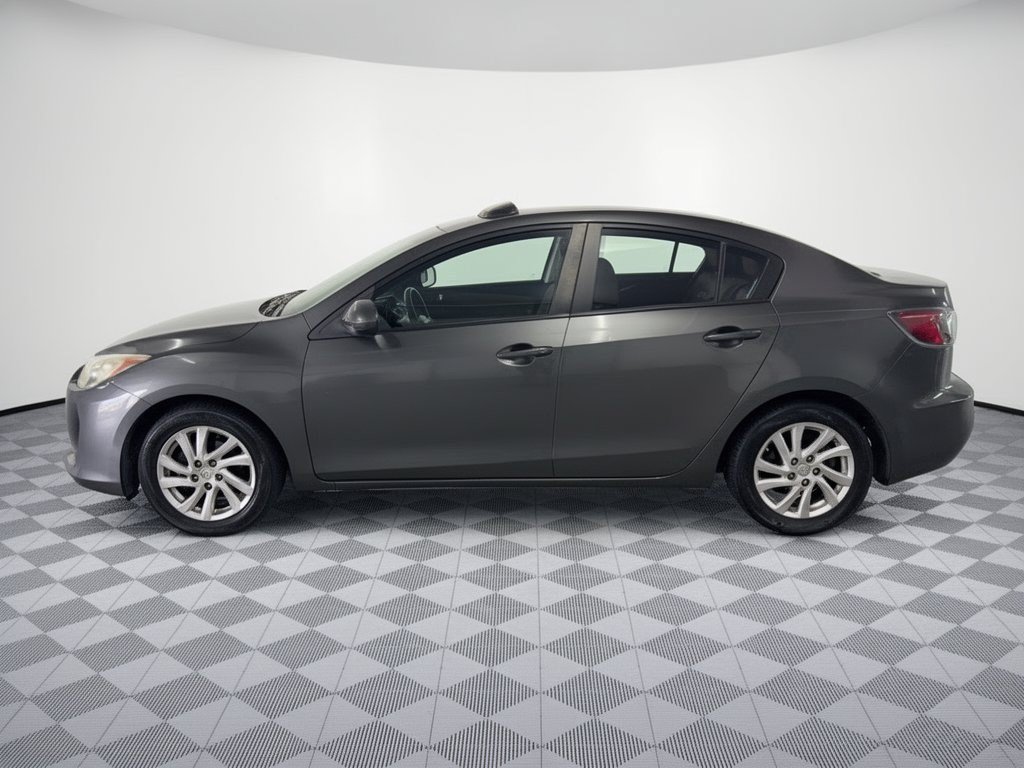 Used 2012 MAZDA MAZDA3 i Touring FWD image 2