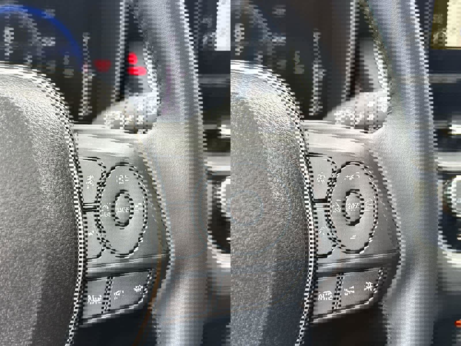 Used 2025 Toyota Corolla Cross XLE w/ Convenience Package image 21