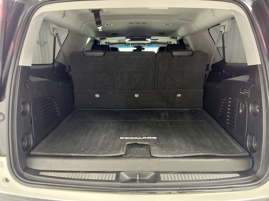 Used 2019 Cadillac Escalade ESV Luxury AWD/4WD image 26
