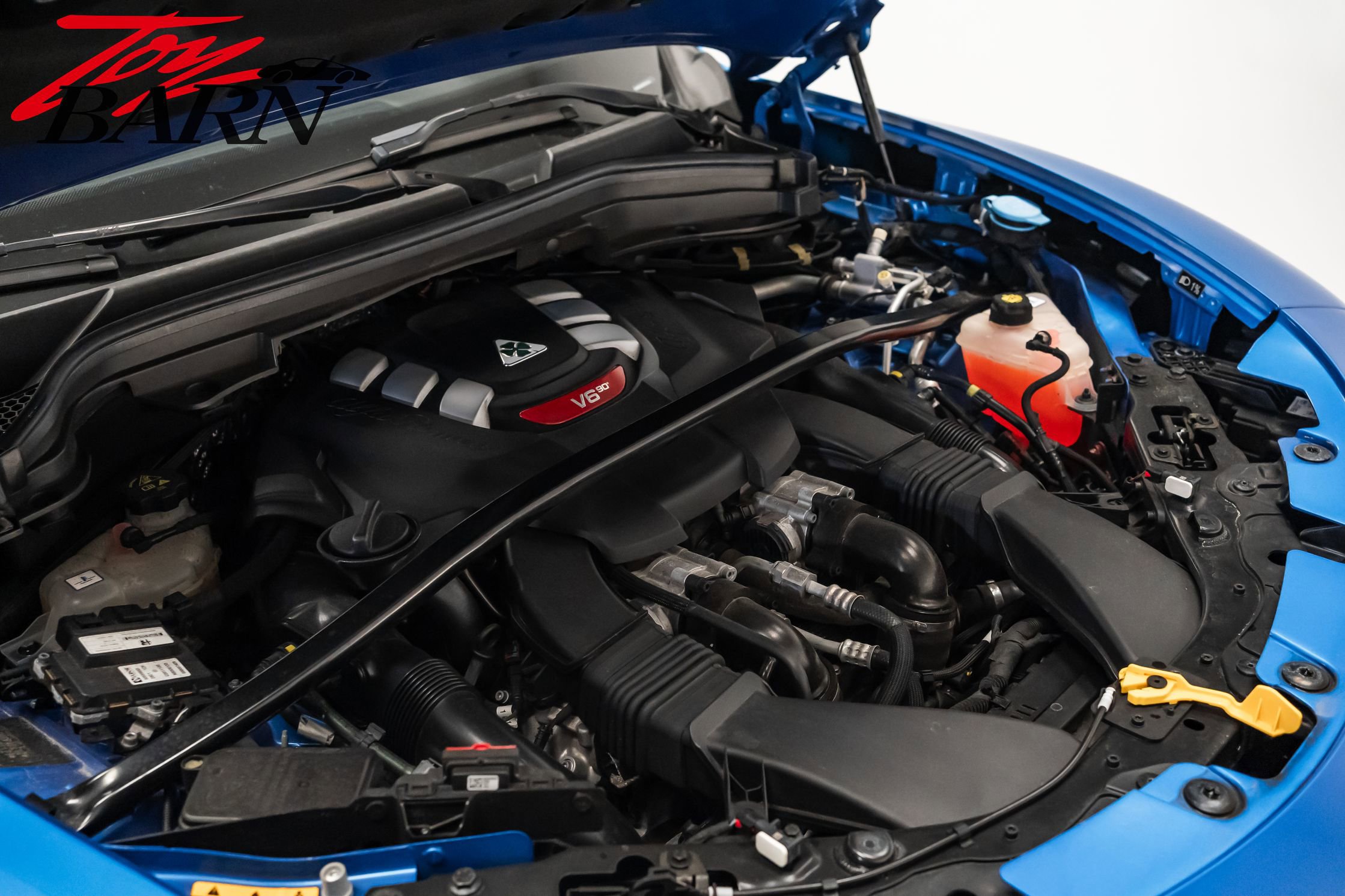 Used 2022 Alfa Romeo Stelvio Quadrifoglio image 53