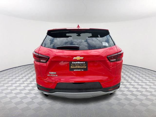 Used 2023 Chevrolet Blazer LT w/ Driver Confidence Package image 6